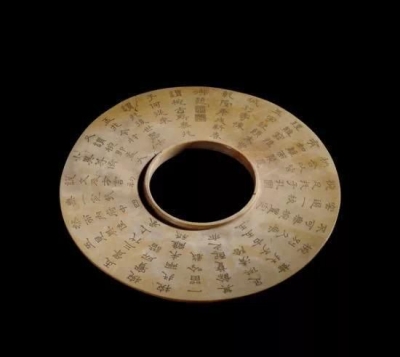 老外侵占100多年商代珍宝玉器