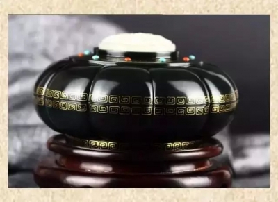 新疆玉雕大师—姜佰东和田玉器皿金银错工艺