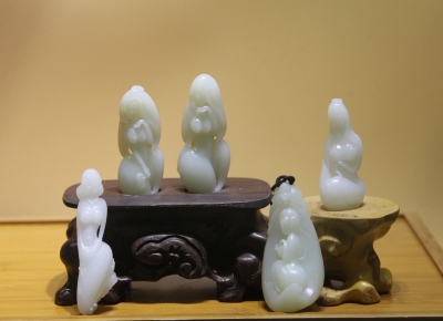 雍贤奉作品鉴赏