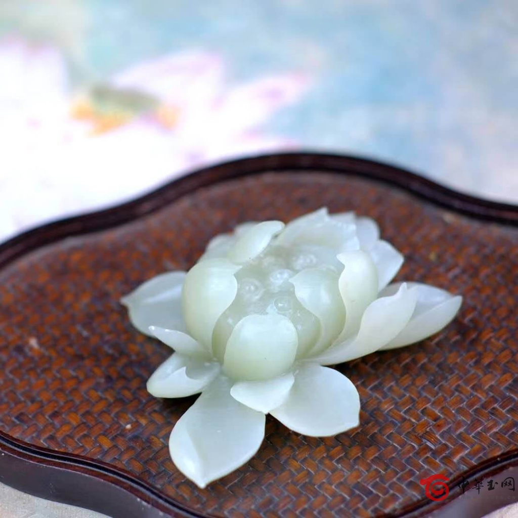 玉饰雕刻莲花是什么意思  中华玉网