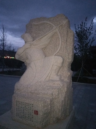赵刚作品造型观音佛动物舍利塔校园雕塑等