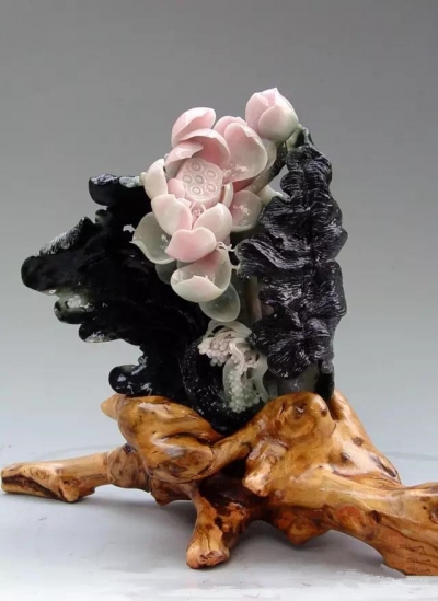 玉雕大师郑晓获奖作品