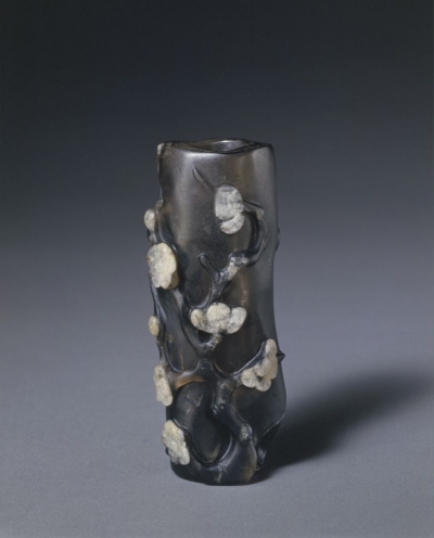 明朝玉器子冈”款茶晶梅花花插