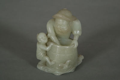 清代玉器青玉涉水戏童渔翁