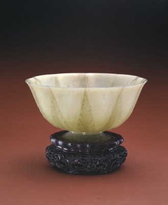 清代玉器痕都斯坦青玉葵花碗