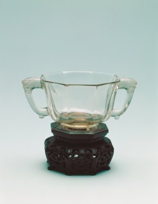 清代玉器水晶双兽耳八角杯