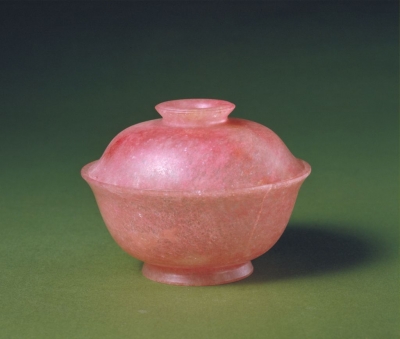 清代玉器芙蓉石盖碗