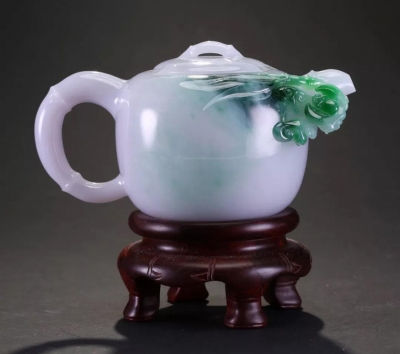 瞿惠中翡翠祝福壶