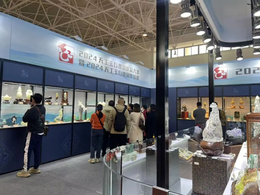 【喜报】匠心璀璨闪耀“天工展”，四会玉雕荣获一金一银两铜佳绩