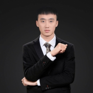 李硕