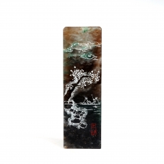 月是故乡明