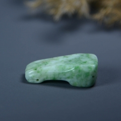 独山玉绿白马首是瞻玉佩挂件