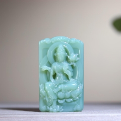 和田玉碧玉粉青浮雕观音跌坐莲台上雅致天工莲华自在菩萨玉牌