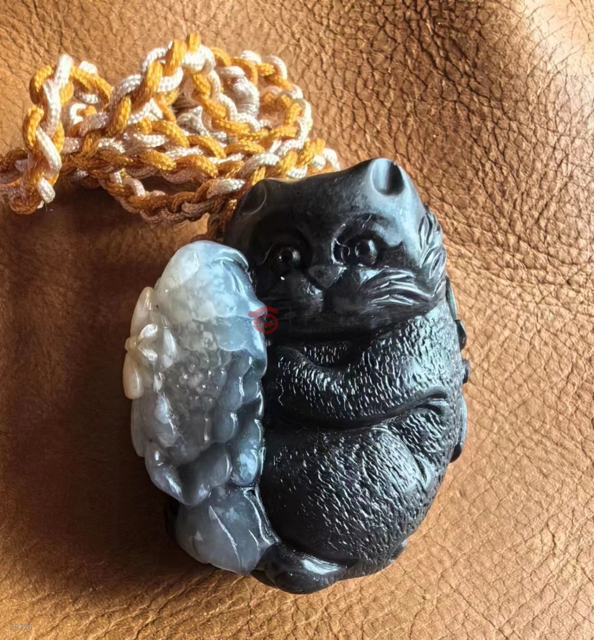 和田玉籽料猫蝶富贵